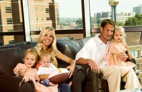Layla Kiffin Wth Her Ex-husband lane Kiffin And Their Children. Sitting At Their Million Dollar Apartment