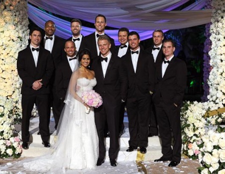 Catherine Giudici and Sean Lowe at their wedding Ceremony with Bachelor and Bachelorette's Star