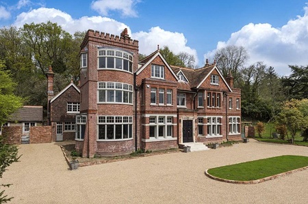 Upton and his wife, Cate Blanchett's New $4.5 Million Mansion Near Crowborough