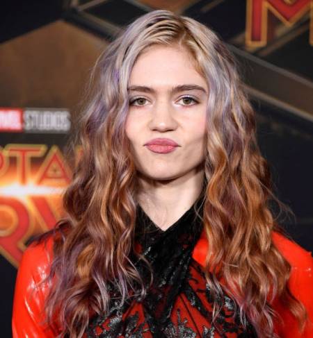 Who is the Famous Canadian Singer, Grimes Dating? What is her Net Worth