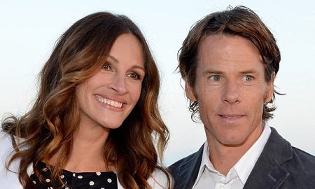 Julia Roberts and Danny Moder Got Married In 2002