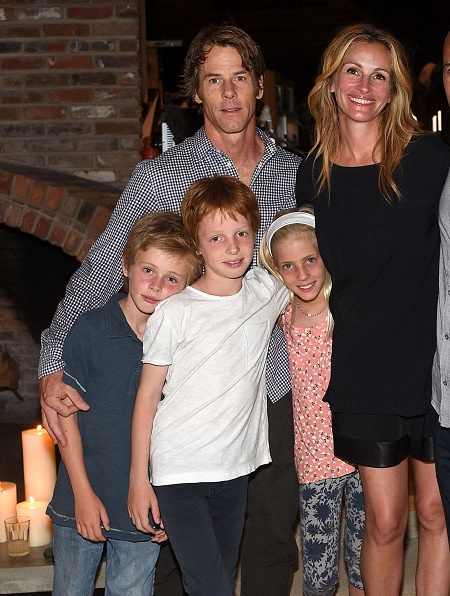  Julia Roberts and Danny Moder With Their Kids