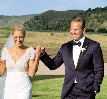 Chris Wragge and his wife Sarah Siciliano Wragge tied the wedding knot on July 9, 2015.