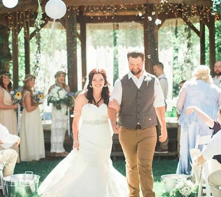 Janelle Brown's Daughter, Madison and Son In Law Caleb Brush During Their Wedding Day