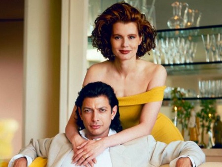  Geena Davis was married to an actor Jeff Goldblum from November 1, 1987, to October 1990.