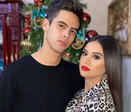 : The social media personality Ariadna Juarez is dating her boyfriend Jorge Ruiz since 2019.
