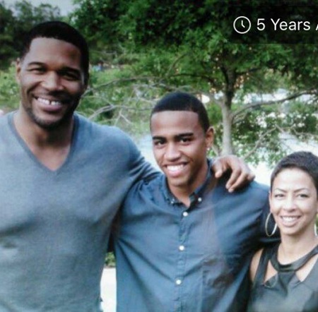 Michael Strahan with his former wife Wanda Hutchins and son Michael Anthony Strahan Jr.
