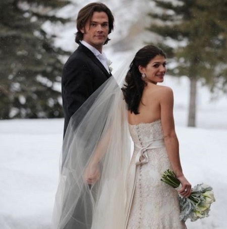  Jared Padalecki and Genevieve Padalecki tied the wedding knot on February 27, 2010.