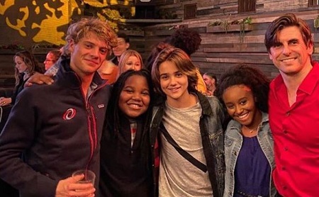 Terrence Little Gardenhigh (second from left) with the Henry Danger cast members Jace Norman (right), Luca Luhan, Dana Heath, and Cooper Barnes (right).