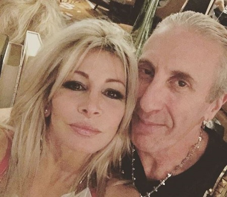 Suzette Snider and Dee Snider are married since October 23, 1981.