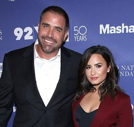 The American singer, Demi Lovato dismissed Mike Bayer as her life coach.