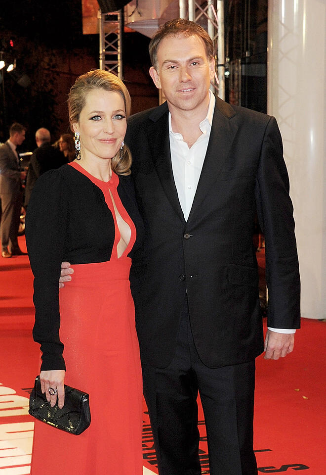 Julian Ozanne with his ex-wife, Gillian Anderson. 