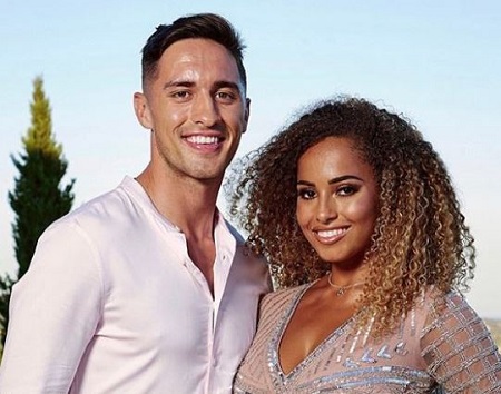  Love Islands (2019) winner Greg O'Shea and Amber Rose Gill separated in August 2019.