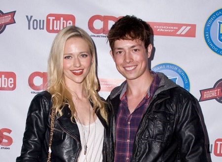 Johanna Braddy was previously married to an actor Joah Blaylock.