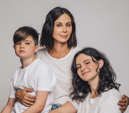 Catherine Bell with her daughter, Gemma Beason, and son, Ronan Beason.