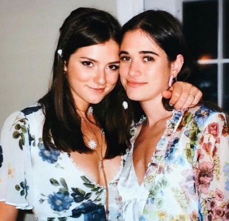 Michaela Cuomo (left) with her friend Natalia Barasch