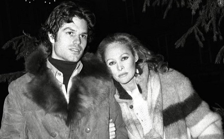 Ursula Andress and Harry Hamlin were in a romantic relationship from 1979 to 1983.