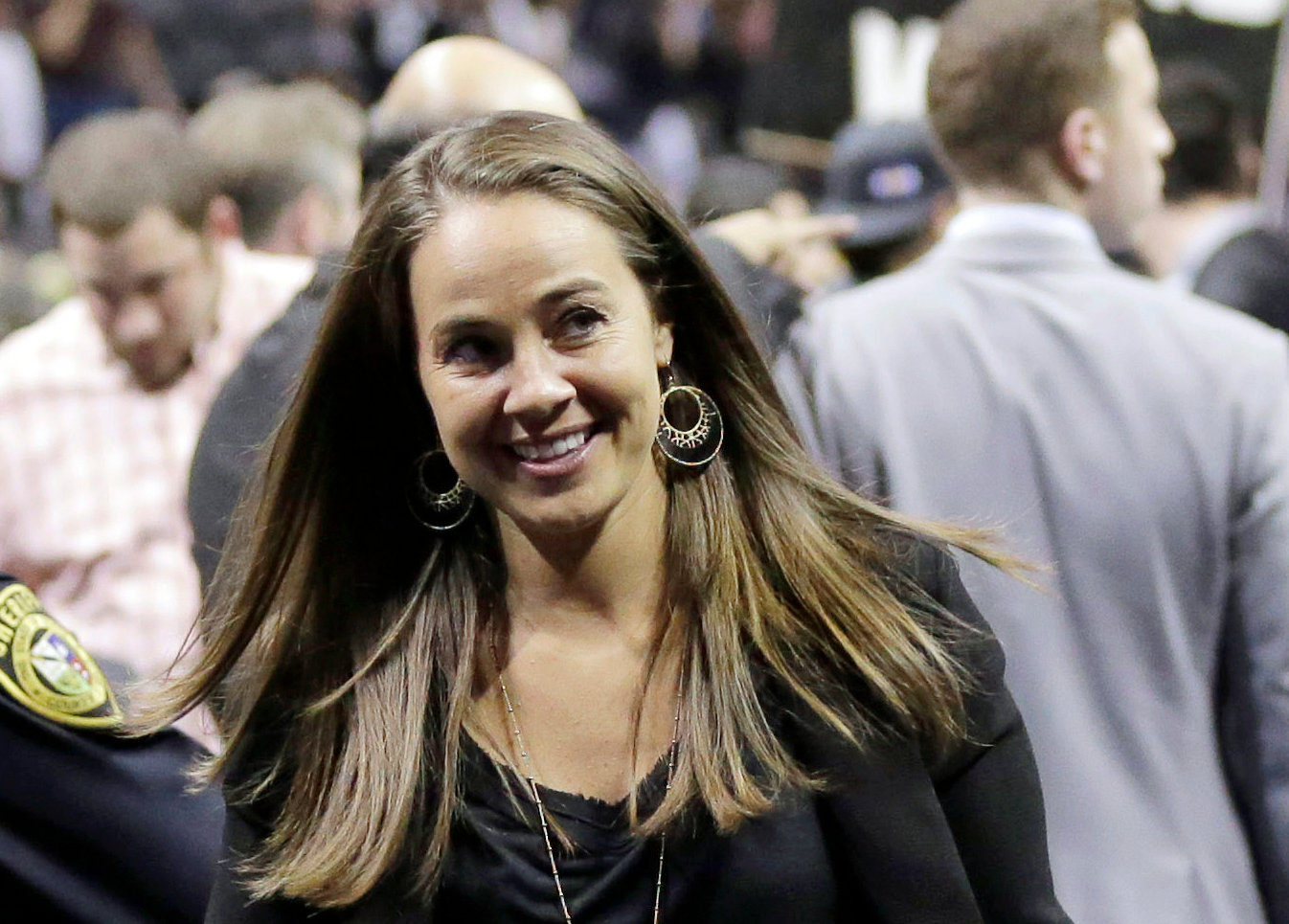 Before there was a rumor of Becky Hammon being a lesbian and dating Milano, there was speculation that she might be in an affair with Tony Parker, a former French-American professional basketball player. 