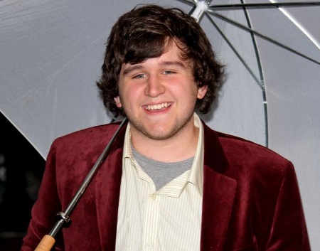 The English actor Harry Melling is well-known for playing Dudley Dursley in the Harry Potter Films 