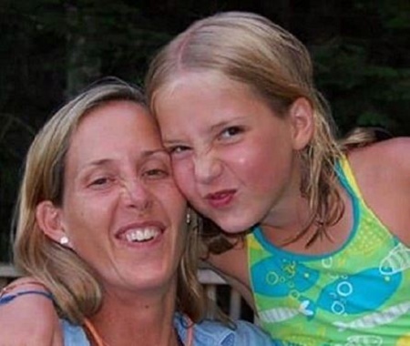 Susan Andrews With Her Daughter, Hopie Carlson