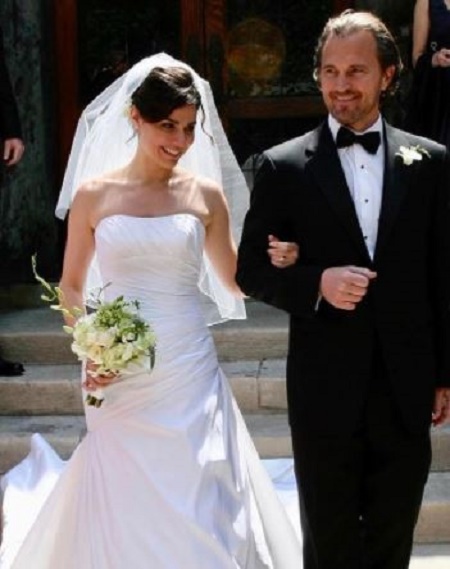 Cara Buono and Her Husband Of 10 Years Peter Thum On Their Wedding Day