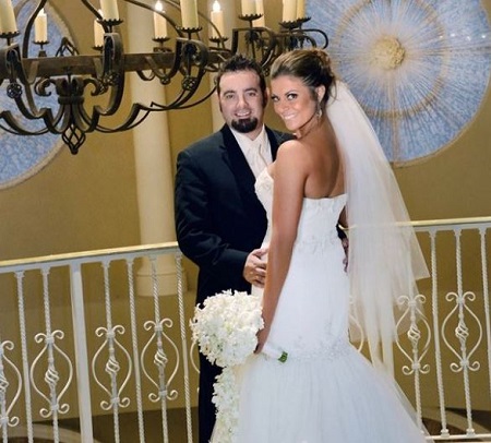  Karly Skaldany and Chris Kirkpatrick tied the wedding knot on November 2, 2013. 