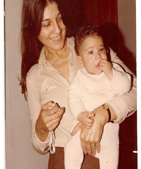 Childhood picture of Alberto Ammann with his mother, Nelida Ray. How old is Ammann as of now?