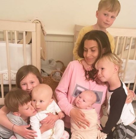 Alec Baldwin's Wife, Hilaria Baldwin With Her Six Little Children, Two Daughters and Four Sons