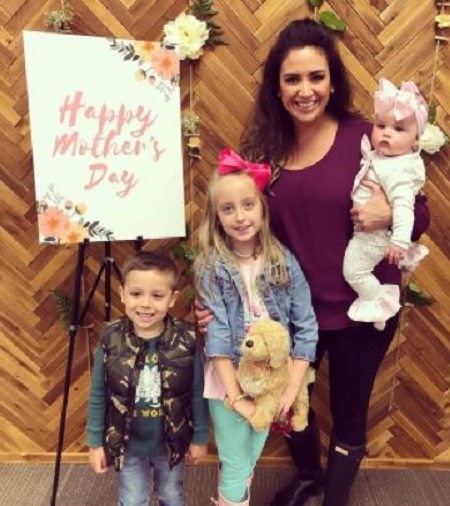  Kristi Capel With Her Three Children On Mother's Day Special on Sunday, May 9 2021