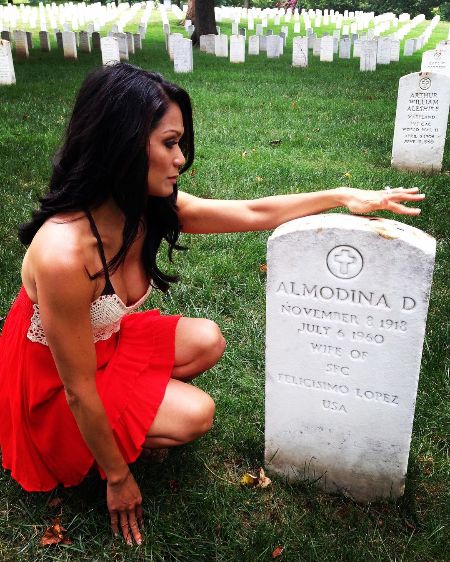Mae Fesai visits the graveyard of her late grandparents at Arlington National Cemetery. Is Fesai married? Who is her husband?