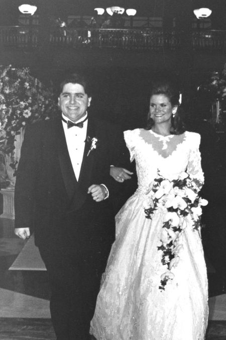 Mary Kathryn Muenster and J. B. Pritzker walking down the aisle at their nuptial in 1993. How many children does the couple share?