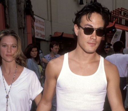 Brandon Lee was engaged to his fiancee Eliza Hutton.