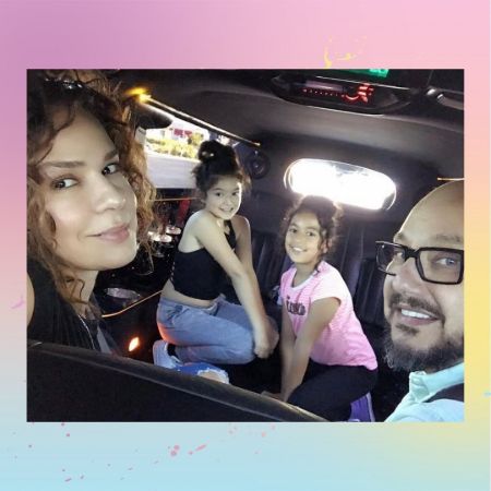 Elisa Beristain loves traveling with her husband, Pepe Garza and their two daughters, Isabella and Ivanna Garza Beristain. How is Elisa and Pepe's married life going?