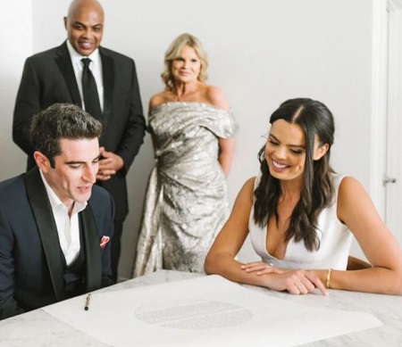 hristina Barkley with Ilya Hoffman and parents (Charles Barkley, Maureen Barkley) during ketubah, a Jewish marriage contract.