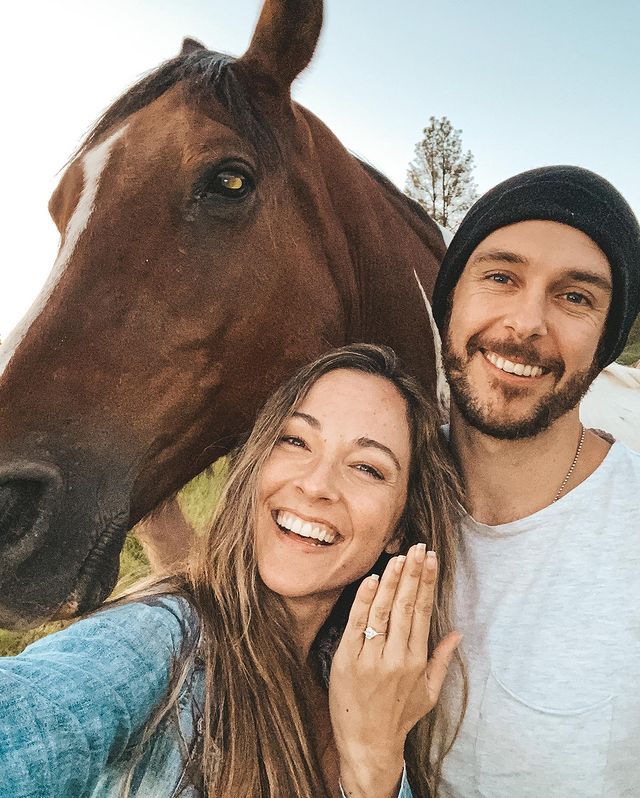 Selfie Photo of Sean Harmon and Courtney Prather with a horse 