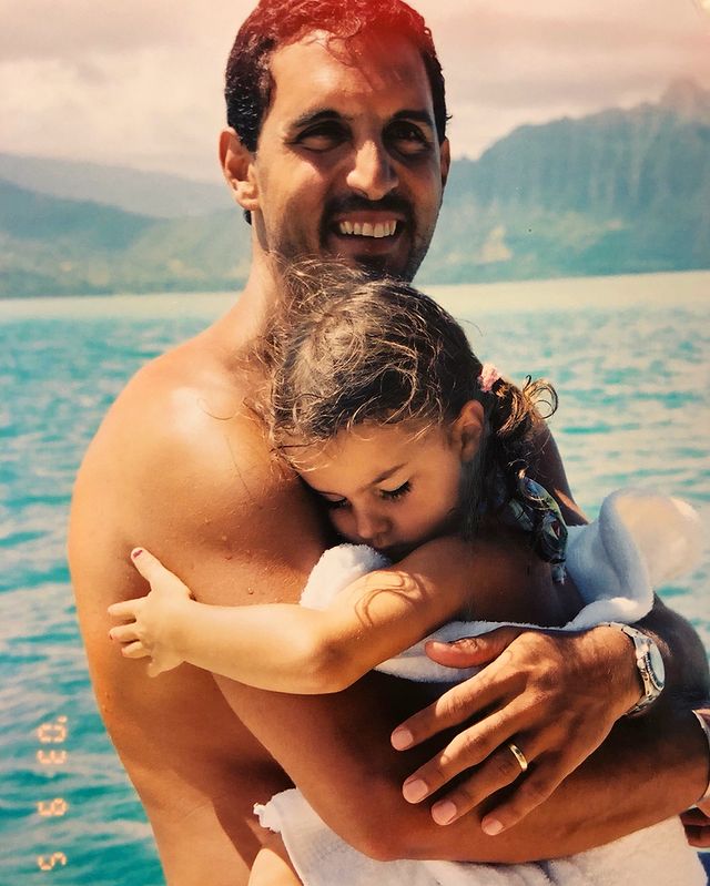 Sophia Umansky with her father Mauricio Umansky hugging her dad 