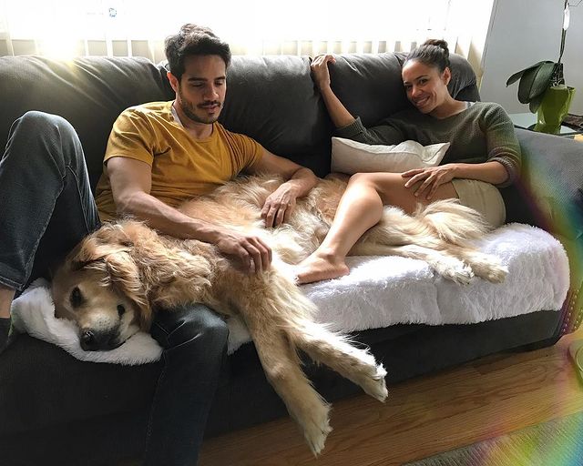 Picture of Ektor Rivera, his sister and his pet Marley