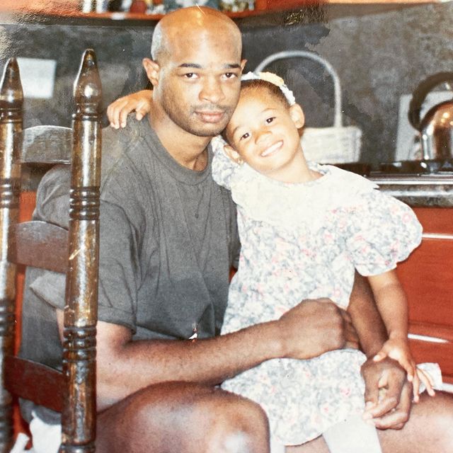 Childhood picture of Cara Mia Wayans with her father, Damon Wayans Sr. 
