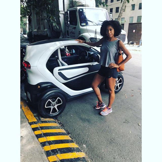 Picture of Kristen Ariza and her Renault Twizy car