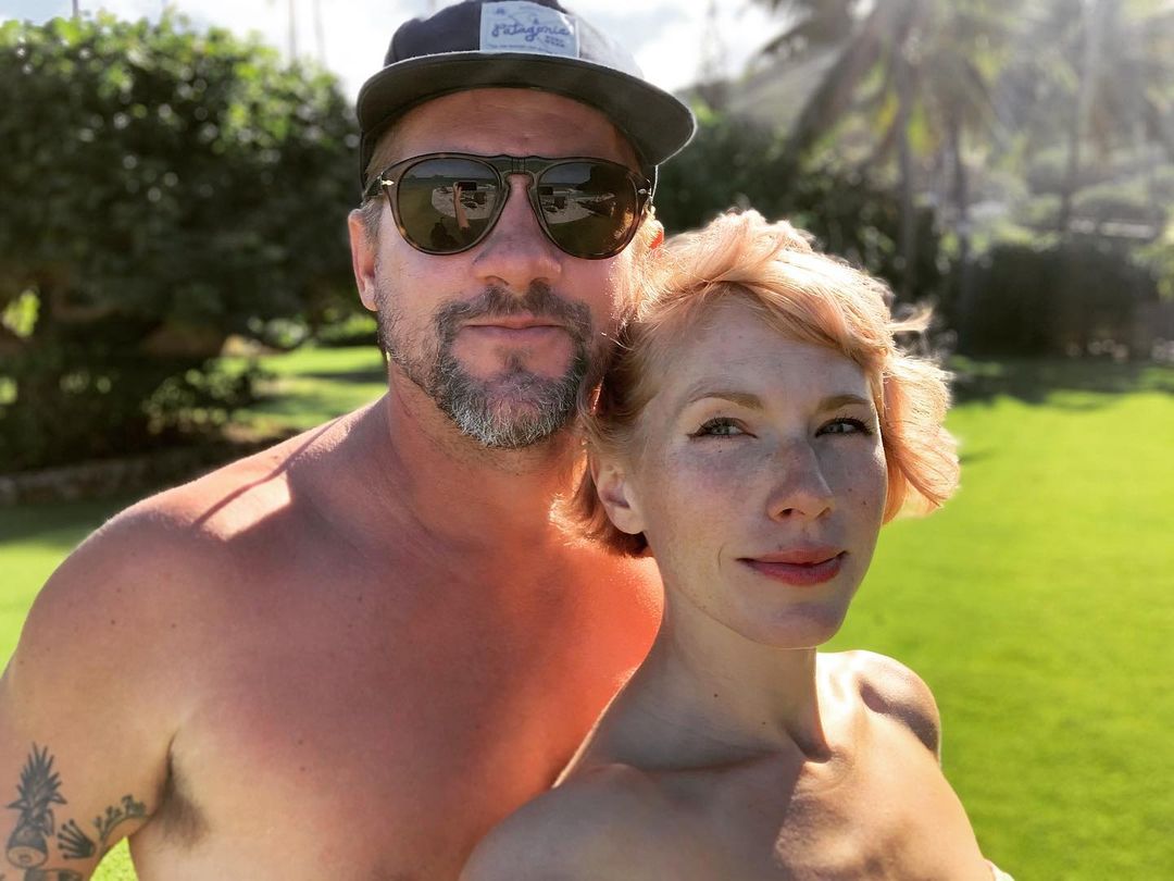 Picture of Zachary Knighton and his wife Betsy Phillips 