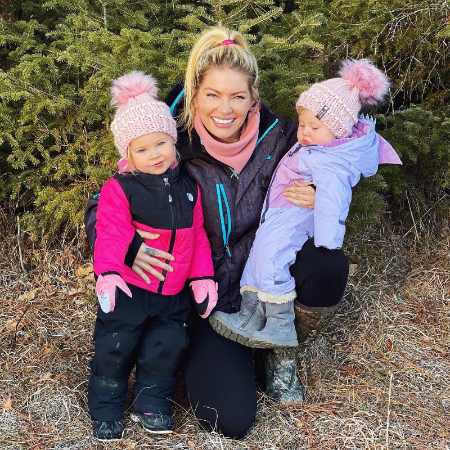 Shannon Ihrke with her two daughter Ava and Ary.