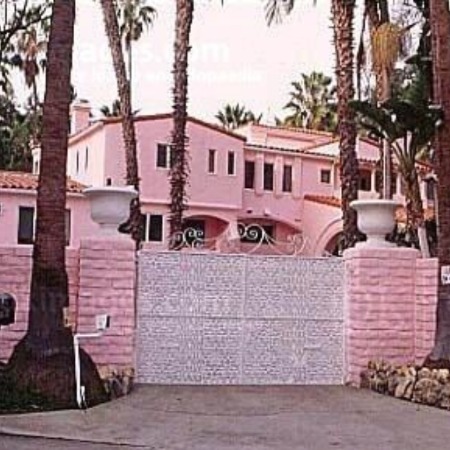 Jayne Mansfield's pink palace was demolished in 2002