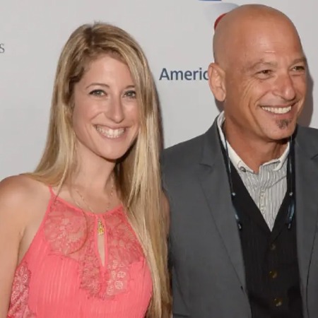 Riley Mandel with her father Howie Mandel.