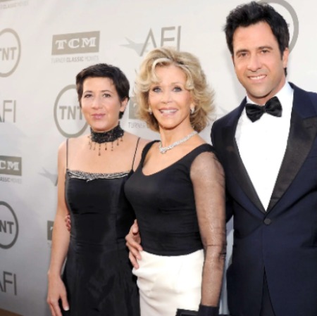 Vanessa Vadim with her mother Jane Fonda and brother Troy Garity. 