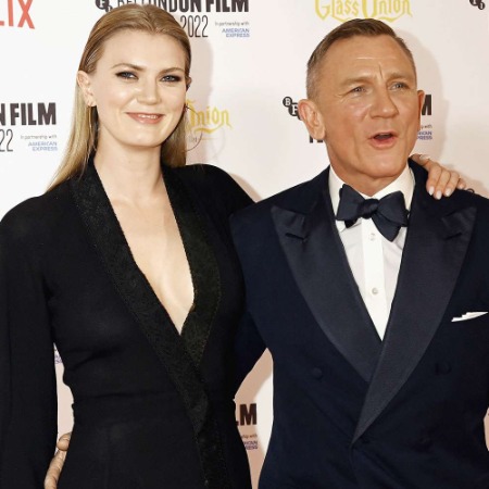 Henry Aronofsky's step-father Daniel Craig and step-sister Elle Craig. 