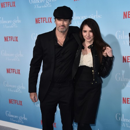 Scott Patterson with his wife Kirstine Saryan at the premiere of Gilmore Girls: A Year in the Life.